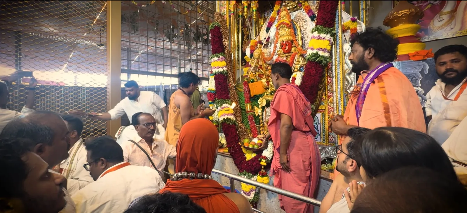 Sri Yogi Guruji at Sirsi Marikamba Temple